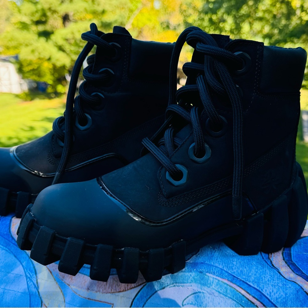 TIMBERLAND AND HUMBERTO